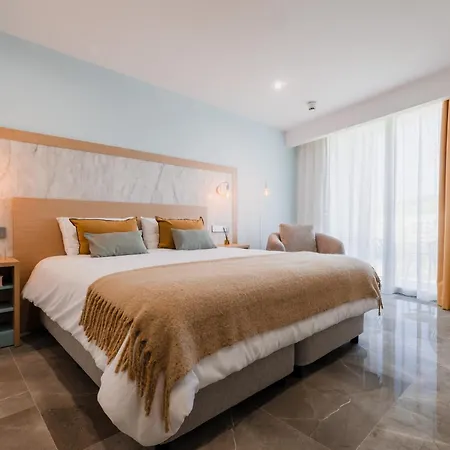 Hotel Reef - 4*