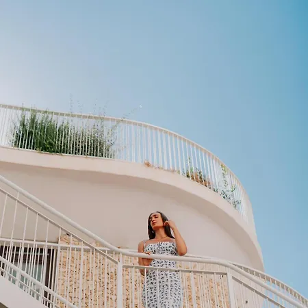 Reef & Hotel